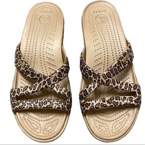 Crocs Patricia II Leopard Print Sandals Brown Tan Womens Size 8 Excellent Cond